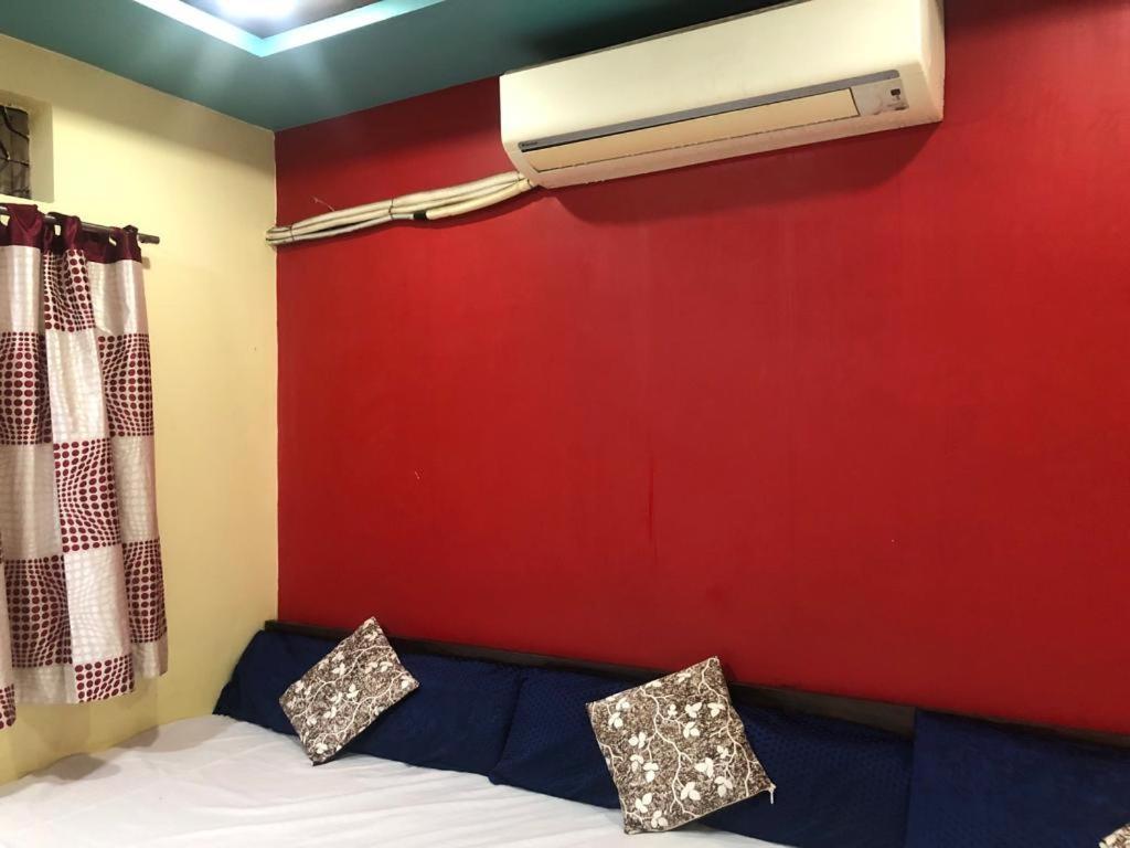 New Yanti Guest House Ujjain Eksteriør billede